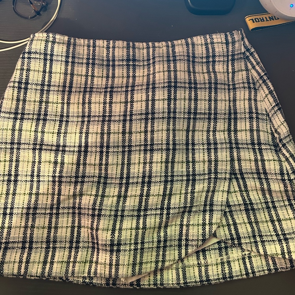 Skirt never worn